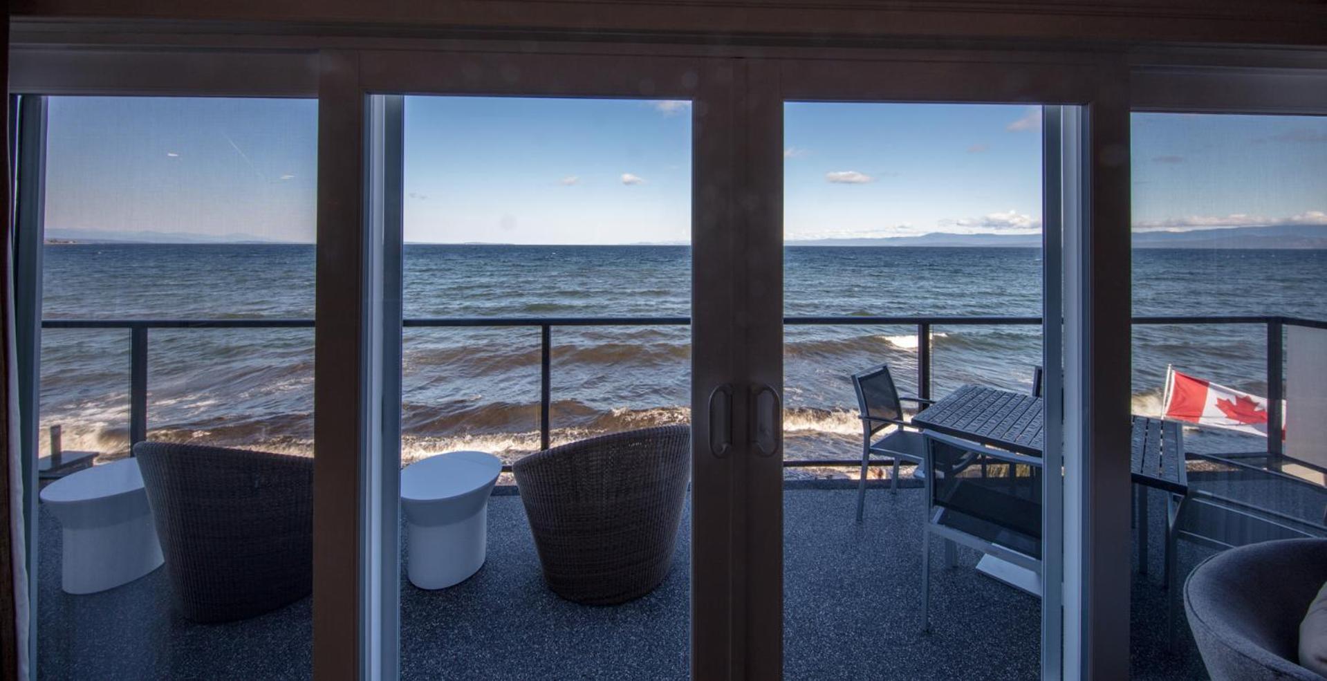 Qualicum Beach Ocean Suites Eksteriør billede